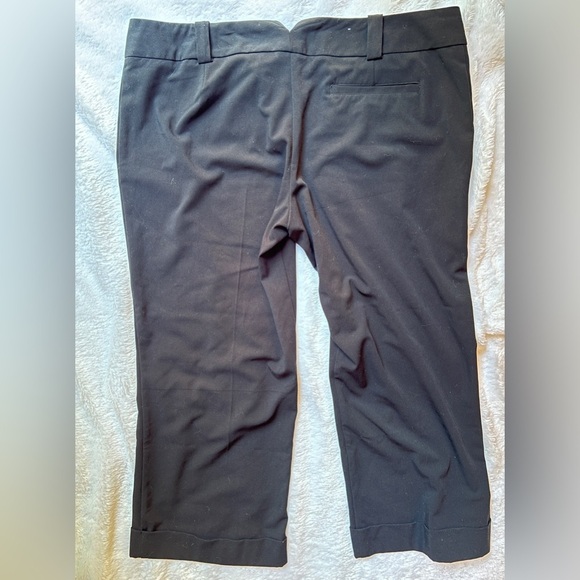 Women’s Mossimo Capris Black - Picture 2 of 5